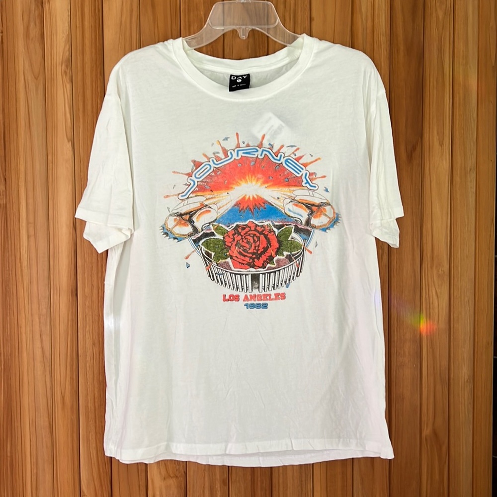 Vintage style JOURNEY concert band t-shirt